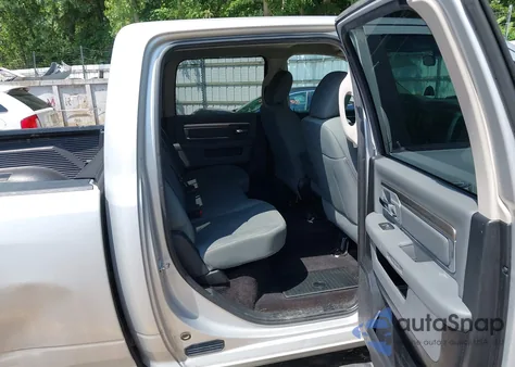 2018 Ram 1500 Slt 4X4 6'4 Box z USA, uszkodzony, nr VIN 1C6RR7TT3JS115295